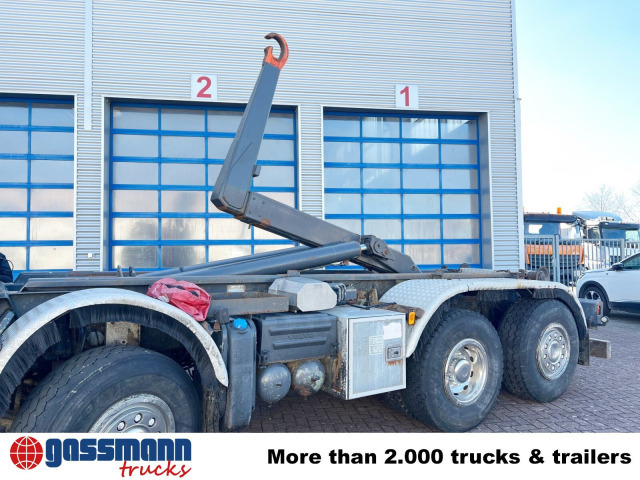 Volvo FM 460 8x2-6, Lenk-/Liftachse, Kran HMF 2020-K4, - Hook lift truck, Crane truck: picture 4 Volvo FM 460 8x2-6, Lenk-/Liftachse, Kran HMF 2020-K4, - Hook lift truck, Crane truck: picture 4