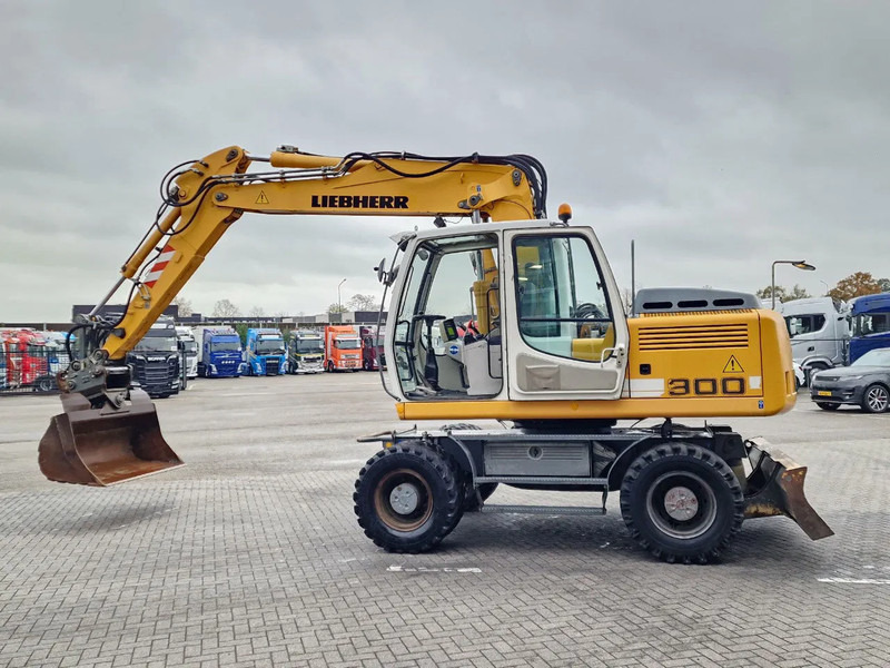 Liebherr A900C - 95 KW - Central Greasing - - Wheel excavator: picture 5 Liebherr A900C - 95 KW - Central Greasing - - Wheel excavator: picture 5