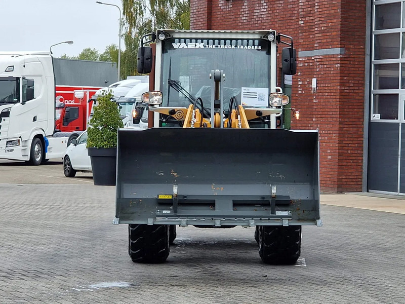 Liebherr L506 compact - New - Bucket + pallet forks - 46 KW - Wheel loader: picture 2 Liebherr L506 compact - New - Bucket + pallet forks - 46 KW - Wheel loader: picture 2