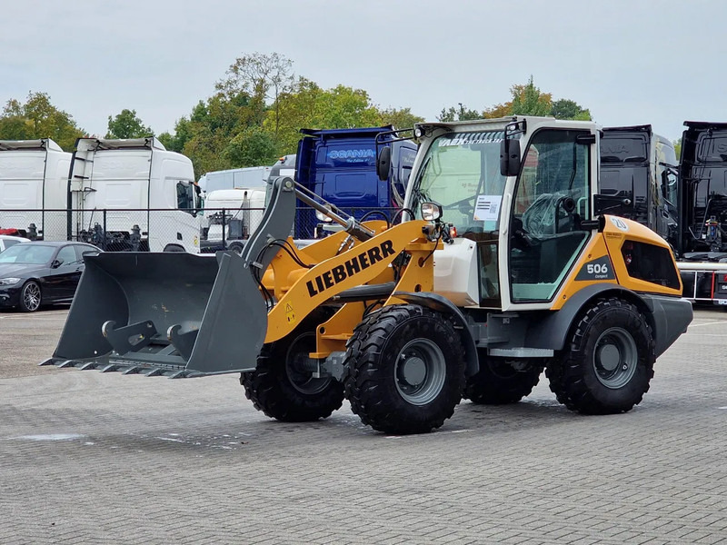 Liebherr L506 compact - New - Bucket + pallet forks - 46 KW - Wheel loader: picture 3 Liebherr L506 compact - New - Bucket + pallet forks - 46 KW - Wheel loader: picture 3