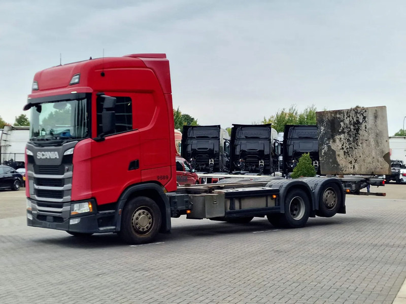 Scania S500 NGS Highline 6x2 - BDF - Full air - Loadlift - Navi - Retarder - Container transporter/ Swap body truck: picture 3 Scania S500 NGS Highline 6x2 - BDF - Full air - Loadlift - Navi - Retarder - Container transporter/ Swap body truck: picture 3
