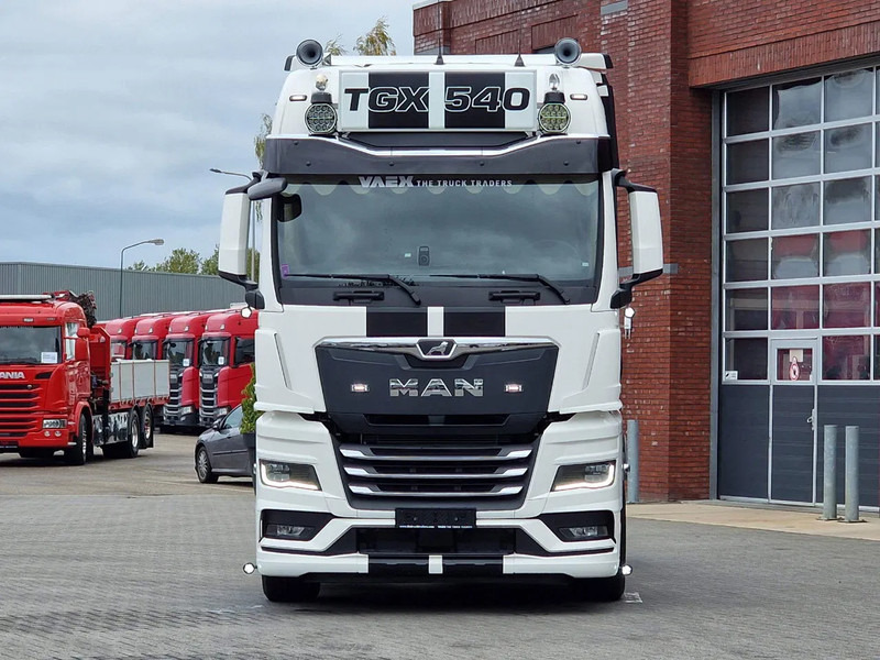 MAN TGX 18.540 GX - New - Retarder - Night clima - Alcoa - Show truck - Lightbar - - Tractor unit: picture 2 MAN TGX 18.540 GX - New - Retarder - Night clima - Alcoa - Show truck - Lightbar - - Tractor unit: picture 2