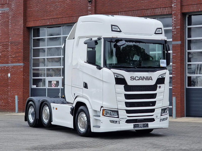 Scania 660S V8 NGS Highline 6x2/4 - New - Full spec - Retarder - Night clima - Leather - Led - Alcoa - Tractor unit: picture 1 Scania 660S V8 NGS Highline 6x2/4 - New - Full spec - Retarder - Night clima - Leather - Led - Alcoa - Tractor unit: picture 1