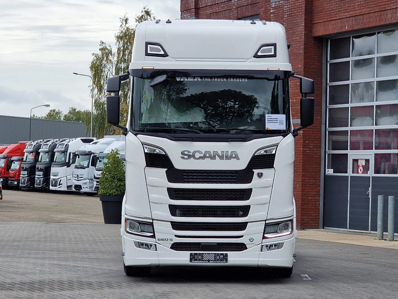 Scania 660S V8 NGS Highline 6x2/4 - New - Full spec - Retarder - Night clima - Leather - Led - Alcoa - Tractor unit: picture 2 Scania 660S V8 NGS Highline 6x2/4 - New - Full spec - Retarder - Night clima - Leather - Led - Alcoa - Tractor unit: picture 2