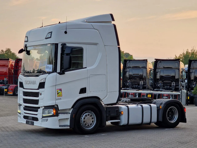 Scania R450 NGS Highline 4x2 - Retarder - Full air - Led - Navi - 2x tank - Tractor unit: picture 3 Scania R450 NGS Highline 4x2 - Retarder - Full air - Led - Navi - 2x tank - Tractor unit: picture 3