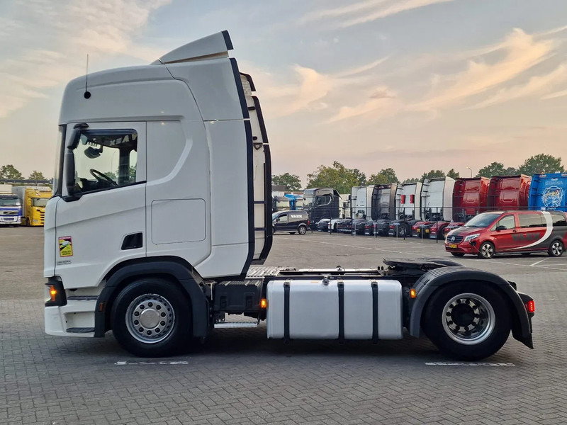 Scania R450 NGS Highline 4x2 - Retarder - Full air - Led - Navi - 2x tank - Tractor unit: picture 4 Scania R450 NGS Highline 4x2 - Retarder - Full air - Led - Navi - 2x tank - Tractor unit: picture 4