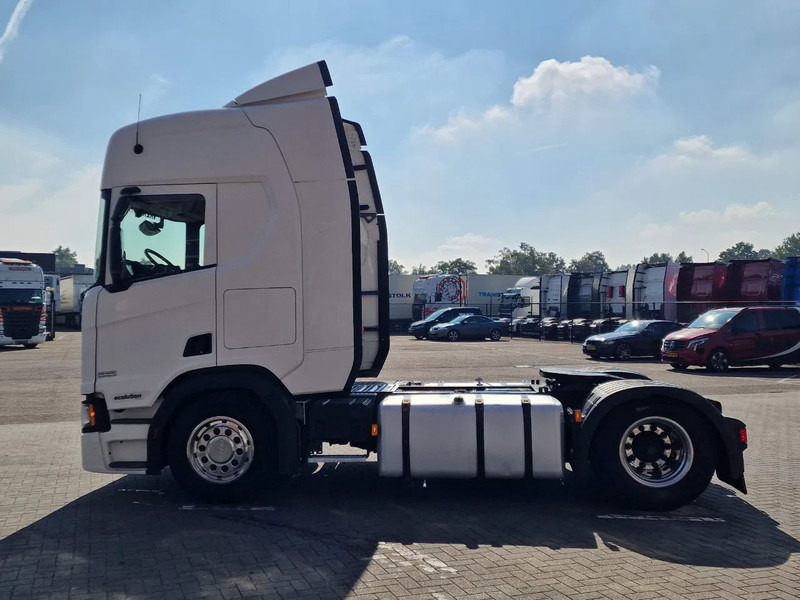 Scania R450 NGS Highline 4x2 - Retarder - Full air - Led - Navi - 2x tank - Tractor unit: picture 4 Scania R450 NGS Highline 4x2 - Retarder - Full air - Led - Navi - 2x tank - Tractor unit: picture 4