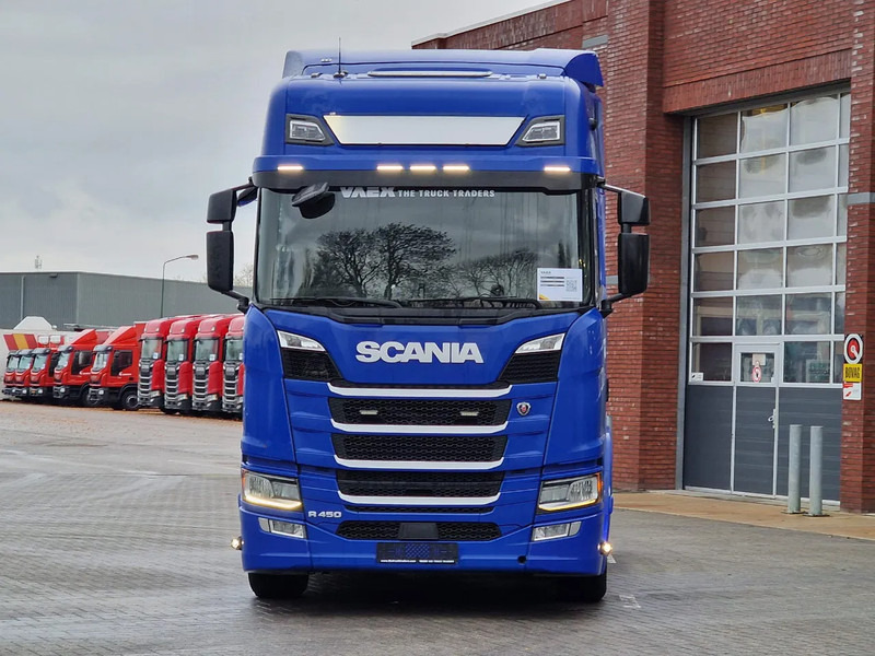 Scania R450 NGS Highline 4x2 - Retarder - Full air - Night clima - Leather - Led - 2x tank - Tractor unit: picture 2 Scania R450 NGS Highline 4x2 - Retarder - Full air - Night clima - Leather - Led - 2x tank - Tractor unit: picture 2