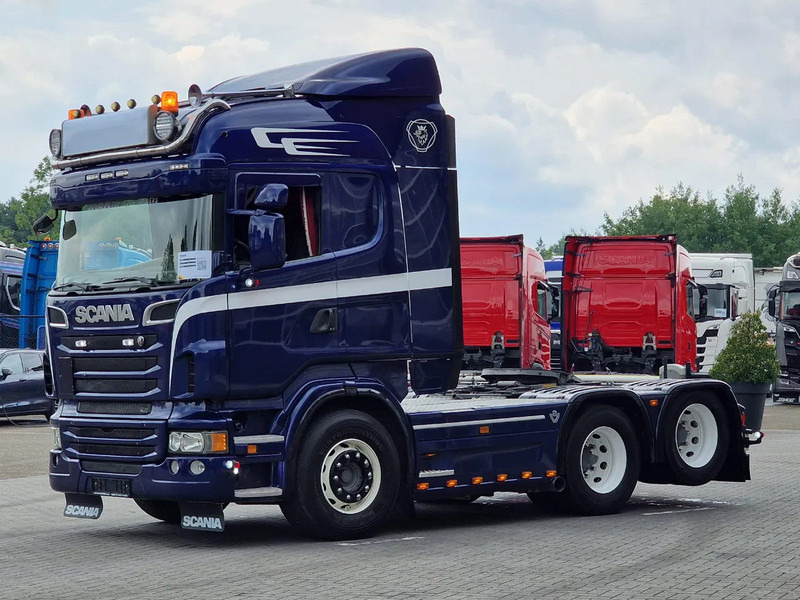 Scania R560 V8 Highline 6x2 - Show truck - Manual gearbox - 2.90 WB - PTO/Hydraulic - Double glazed - Tractor unit: picture 3 Scania R560 V8 Highline 6x2 - Show truck - Manual gearbox - 2.90 WB - PTO/Hydraulic - Double glazed - Tractor unit: picture 3