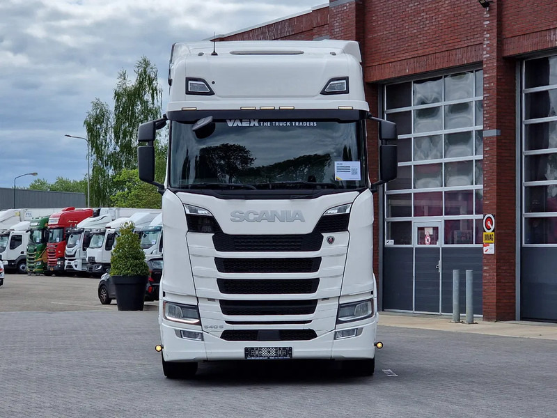 Scania S540 NGS Highline 6x4 - Retarder - Full air - Leather - Led - Fridge - TV - Tractor unit: picture 2 Scania S540 NGS Highline 6x4 - Retarder - Full air - Leather - Led - Fridge - TV - Tractor unit: picture 2