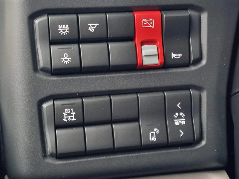 New Tractor unit Scania S560 Highline 4x2 - Full spec - Retader - Night clima - Full air - Facelift - 2x tank: picture 16 New Tractor unit Scania S560 Highline 4x2 - Full spec - Retader - Night clima - Full air - Facelift - 2x tank: picture 16