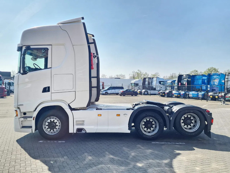 Scania S580 V8 NGS Highline 6x2 - Retarder - Full air - 3.15 WB - Navi - Led - Tractor unit: picture 4 Scania S580 V8 NGS Highline 6x2 - Retarder - Full air - 3.15 WB - Navi - Led - Tractor unit: picture 4