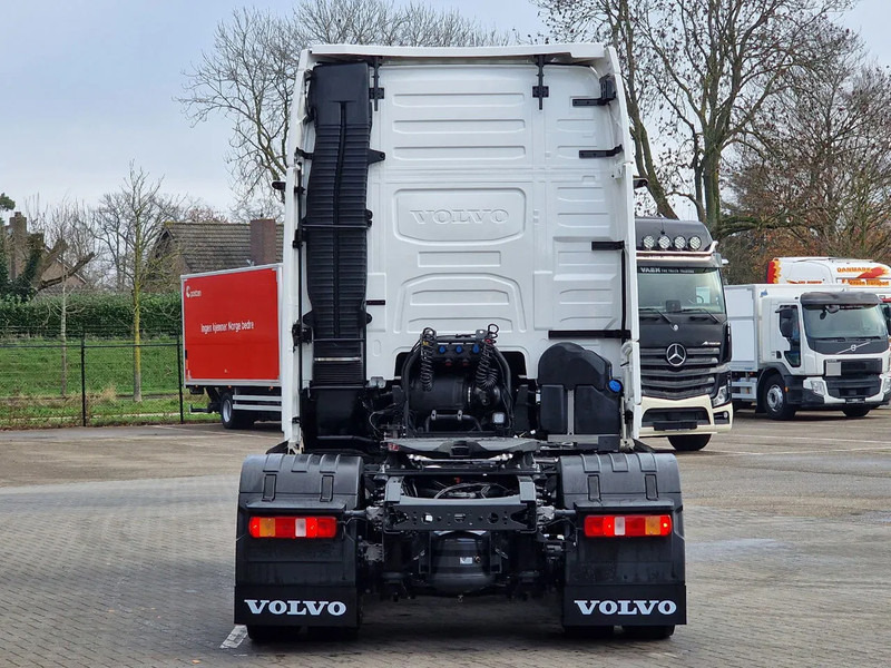 New Tractor unit Volvo FH 13.500 Aero Globetrotter XL 4x2 - I Save - Retarder - I parkcool - 2x tank - Mirror cams: picture 6