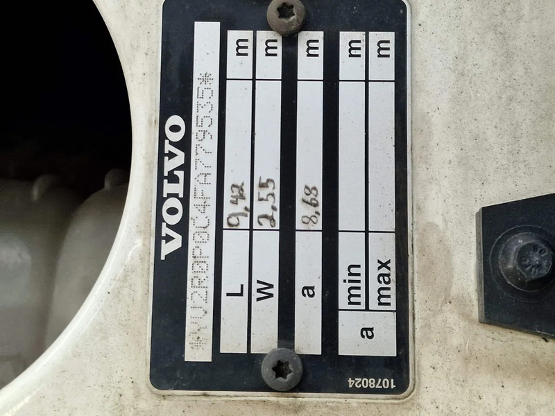 Box truck Volvo FH 16.750 Globetrotter XL 6x2 - Ekeri box with sidedoors - Retarder - 4.60 WB - Full air: picture 12