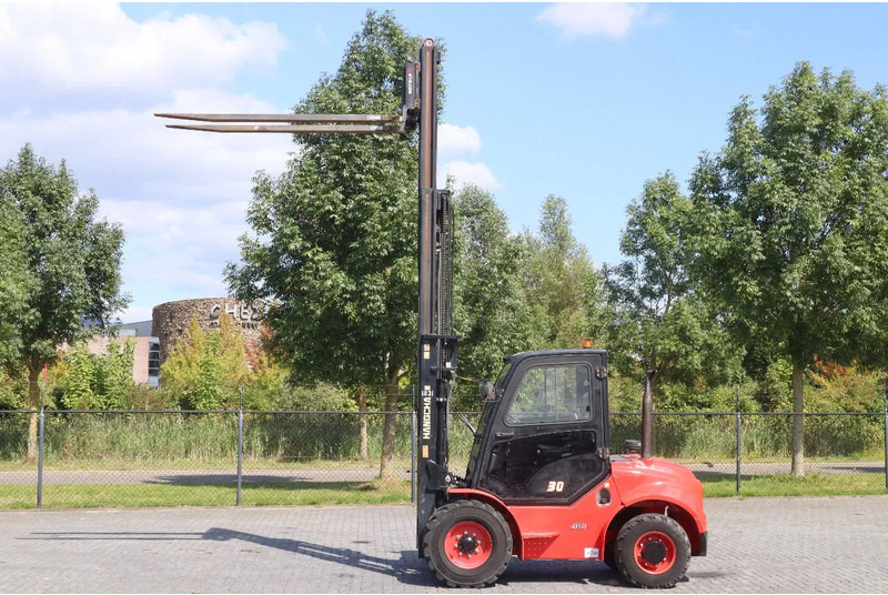 Hangcha CPCD30 - XW43C-RT4 | 4X4 | TRIPLEX | SIDESHIFT | SPREADERS - Rough terrain forklift: picture 1 Hangcha CPCD30 - XW43C-RT4 | 4X4 | TRIPLEX | SIDESHIFT | SPREADERS - Rough terrain forklift: picture 1