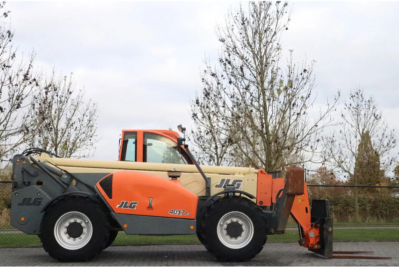 JLG 4017 PS | FORKS | GOOD TIRES - Telescopic handler: picture 4 JLG 4017 PS | FORKS | GOOD TIRES - Telescopic handler: picture 4