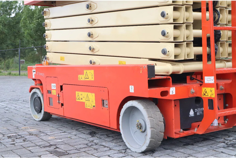 LGMG AS1212E | 14 METER | 320 KG | GS-4047 | ERT4769 - Scissor lift: picture 5 LGMG AS1212E | 14 METER | 320 KG | GS-4047 | ERT4769 - Scissor lift: picture 5