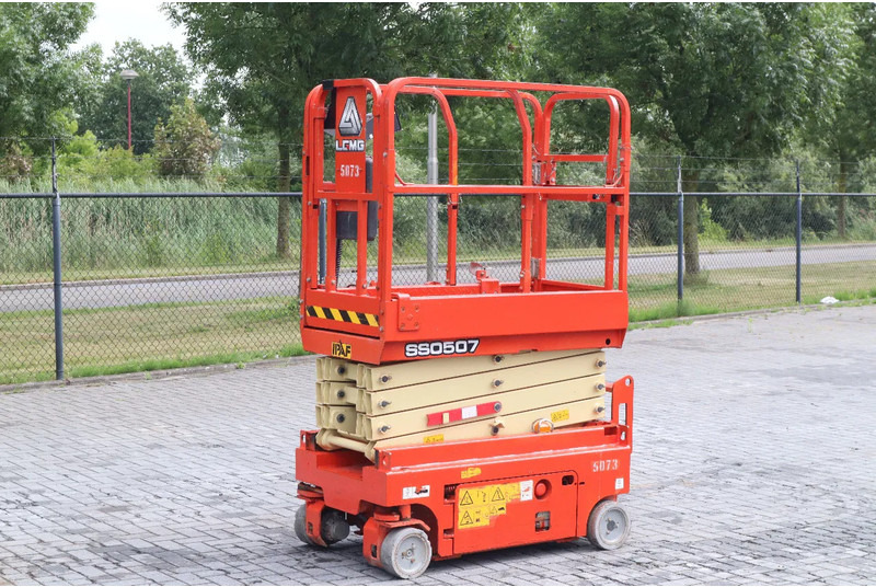 LGMG SS0507 | 6.3 METER | 230 KG | GS-1330 | ES1330 - Scissor lift: picture 3 LGMG SS0507 | 6.3 METER | 230 KG | GS-1330 | ES1330 - Scissor lift: picture 3
