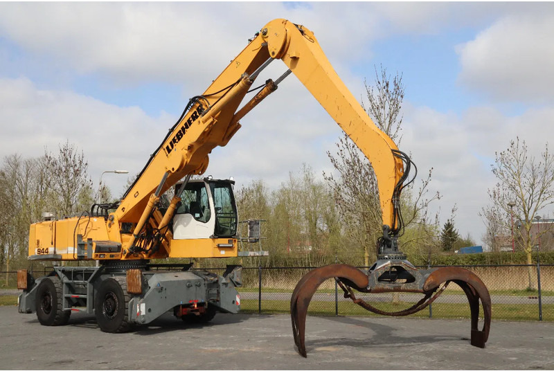 Liebherr A944 C HD | LOG GRAPPLE | HOLZGREIFER | TIMBER - Waste/ Industry handler: picture 5 Liebherr A944 C HD | LOG GRAPPLE | HOLZGREIFER | TIMBER - Waste/ Industry handler: picture 5