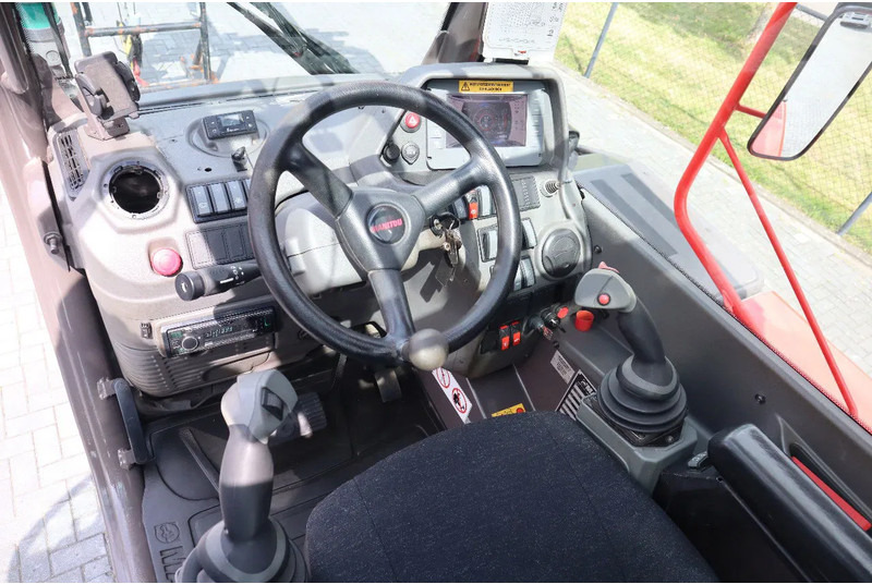 Telescopic handler Manitou MRT 2150 + S2 | REMOTE | FORKS | 3-TON WINCH: picture 17