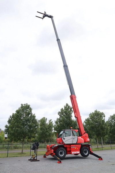 Telescopic handler Manitou MRT 2150 + S2 | REMOTE | FORKS | 3-TON WINCH: picture 8