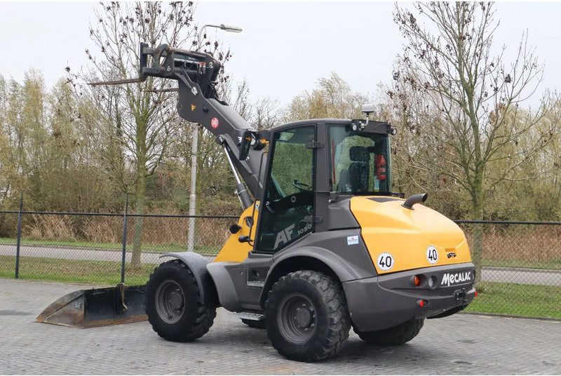 Mecalac AF 1050 | BUCKET | FORKS | HYDR. QUICK COUPLER - Wheel loader: picture 3 Mecalac AF 1050 | BUCKET | FORKS | HYDR. QUICK COUPLER - Wheel loader: picture 3