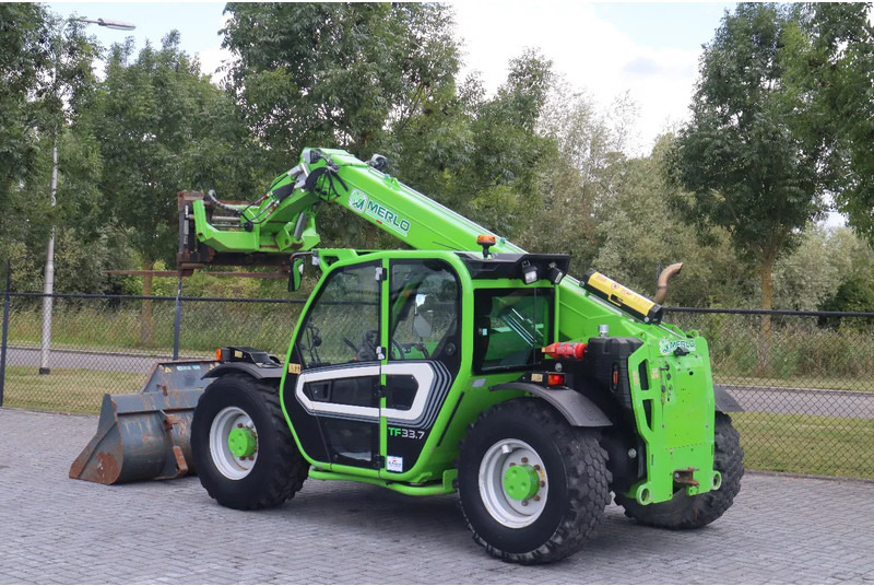 Merlo TF 33.7-115LC TURBOFARMER | 40KM/H | BSS | FORKS | BUCKET - Telescopic handler: picture 3 Merlo TF 33.7-115LC TURBOFARMER | 40KM/H | BSS | FORKS | BUCKET - Telescopic handler: picture 3