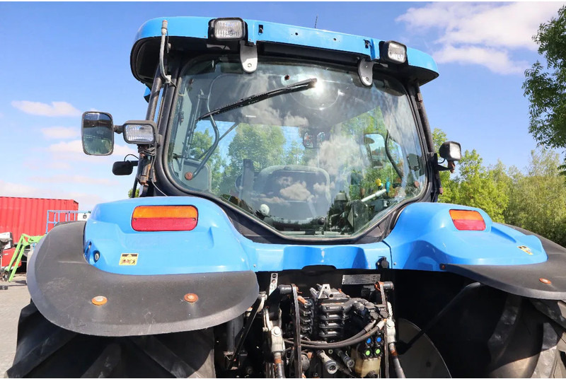 Farm tractor New Holland TS135A | 40 KM/H | 4X4 | SUPERSTEER: picture 11