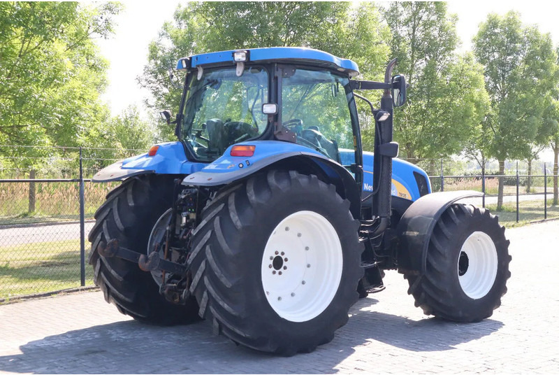 Farm tractor New Holland TS135A | 40 KM/H | 4X4 | SUPERSTEER: picture 6