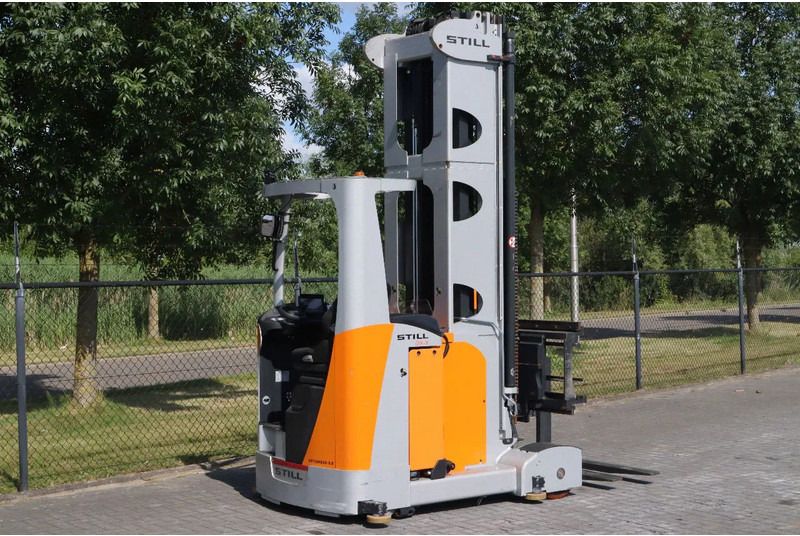 Still GX-X | REACHTRUCK | ROTATING FORKS | 4.5 METER | TRIPLEX - Reach truck: picture 5 Still GX-X | REACHTRUCK | ROTATING FORKS | 4.5 METER | TRIPLEX - Reach truck: picture 5