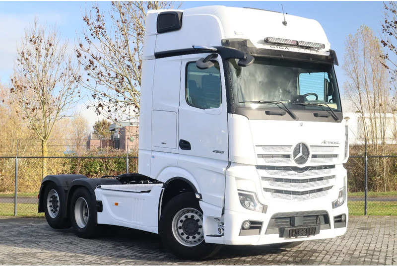 Mercedes-Benz Actros 2553 | 6X2 | FULL AIR | RETARDER | 33.000 KM! | EURO 6 - Tractor unit: picture 3 Mercedes-Benz Actros 2553 | 6X2 | FULL AIR | RETARDER | 33.000 KM! | EURO 6 - Tractor unit: picture 3