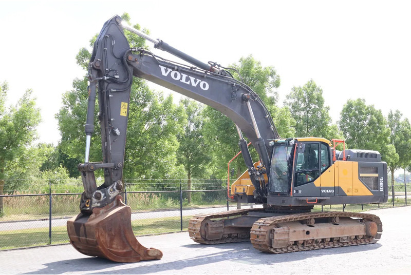 Volvo EC380EL | EC 380 EL | BUCKET | QUICK COUPLER - Crawler excavator: picture 2 Volvo EC380EL | EC 380 EL | BUCKET | QUICK COUPLER - Crawler excavator: picture 2