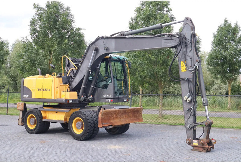 Volvo EW160 C | QUICK COUPLER | ELEVATING CABIN | UMSCHLAG - Waste/ Industry handler: picture 5 Volvo EW160 C | QUICK COUPLER | ELEVATING CABIN | UMSCHLAG - Waste/ Industry handler: picture 5