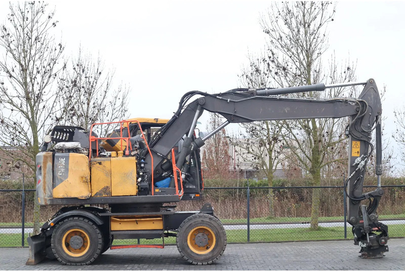 Volvo EW160 E | OILQUICK | ROTOTILT | DAMAGE / WORKING CONDITION - Wheel excavator: picture 4 Volvo EW160 E | OILQUICK | ROTOTILT | DAMAGE / WORKING CONDITION - Wheel excavator: picture 4