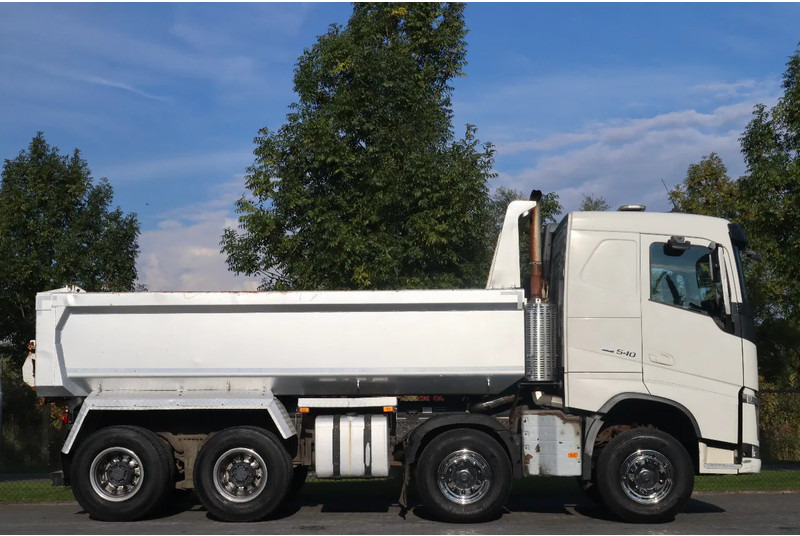 Volvo FH 540 | 8X4 | BIG AXLES | RETARDER | EURO 6 - Tipper: picture 3 Volvo FH 540 | 8X4 | BIG AXLES | RETARDER | EURO 6 - Tipper: picture 3