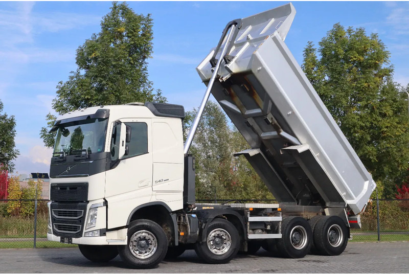 Volvo FH 540 | 8X4 | BIG AXLES | RETARDER | EURO 6 - Tipper: picture 1 Volvo FH 540 | 8X4 | BIG AXLES | RETARDER | EURO 6 - Tipper: picture 1