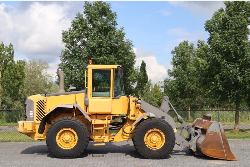 Volvo L70E | BUCKET | QUICK COUPLER | EXTRA FUNCT | AIRCO - Wheel loader: picture 4 Volvo L70E | BUCKET | QUICK COUPLER | EXTRA FUNCT | AIRCO - Wheel loader: picture 4