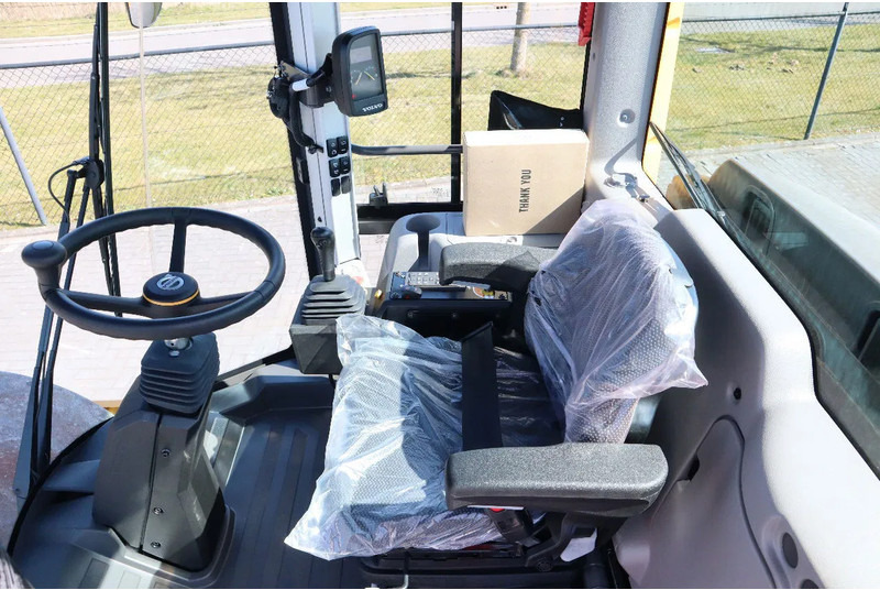 Combination roller Volvo SD75B | SD 75 B | NEW / UNUSED | 1 YEAR WARRANTY: picture 17 Combination roller Volvo SD75B | SD 75 B | NEW / UNUSED | 1 YEAR WARRANTY: picture 17