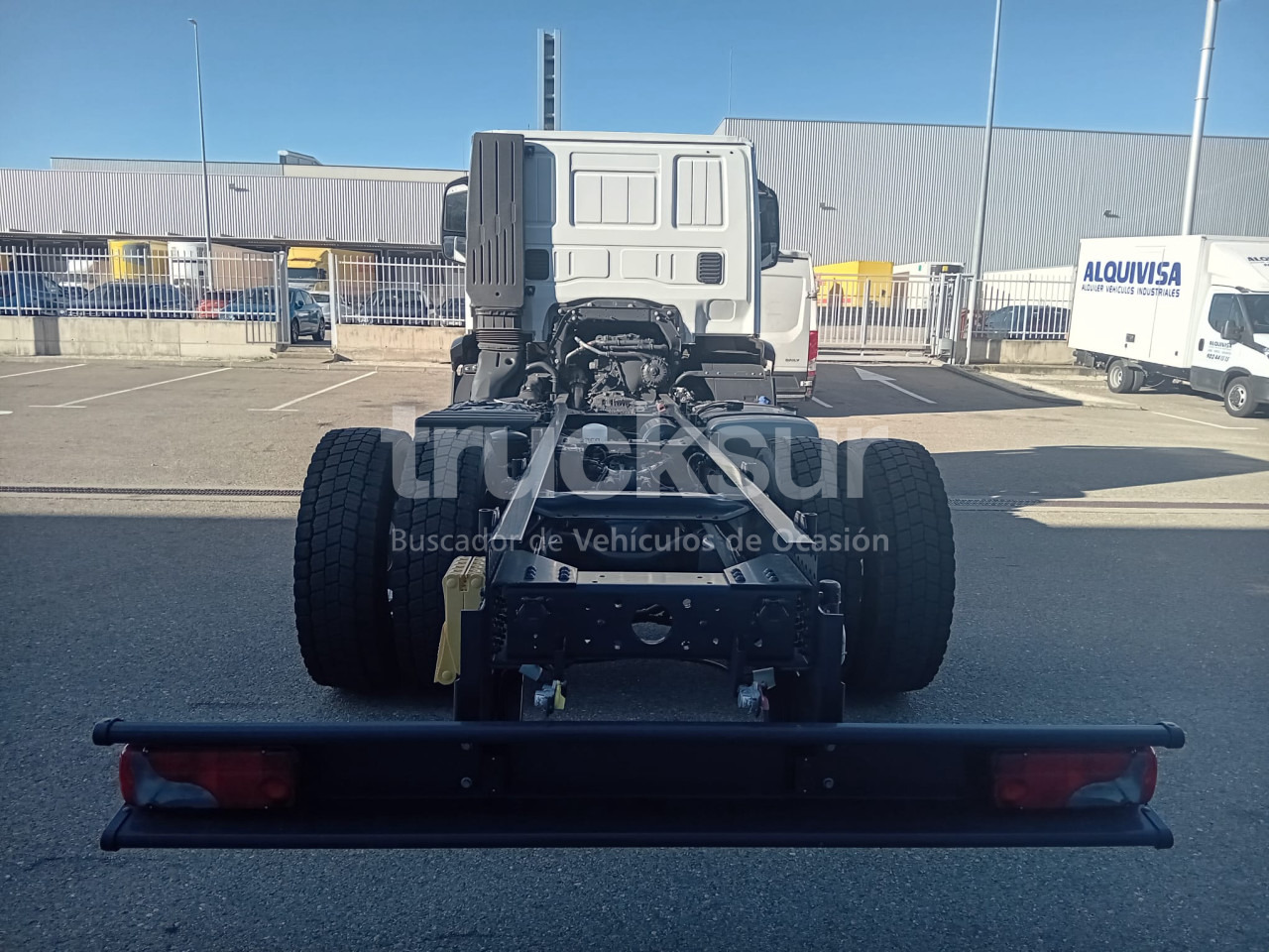 IVECO X-WAY 420 - Cab chassis truck: picture 3 IVECO X-WAY 420 - Cab chassis truck: picture 3