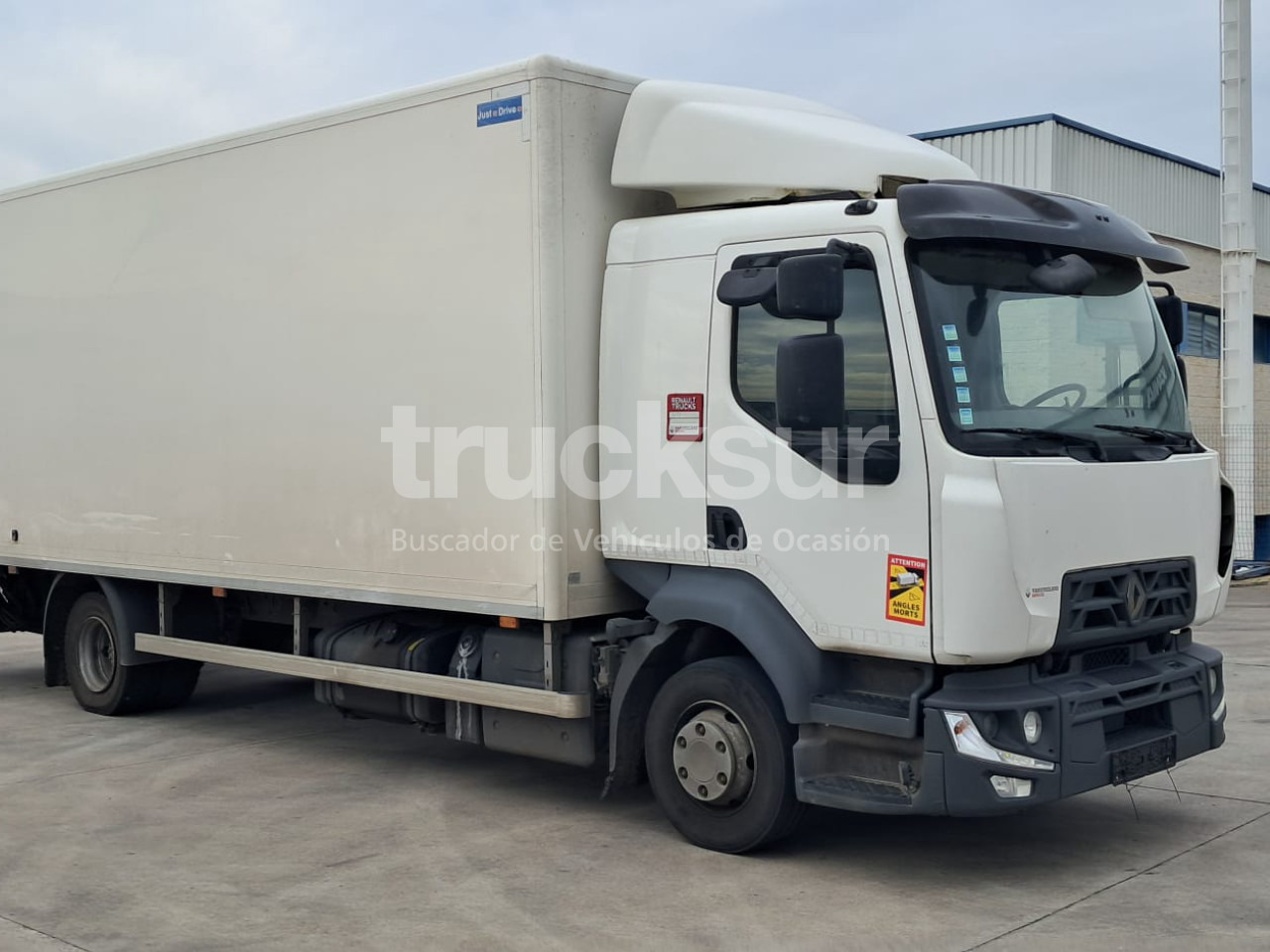 RENAULT D12.240 - Box truck: picture 2 RENAULT D12.240 - Box truck: picture 2