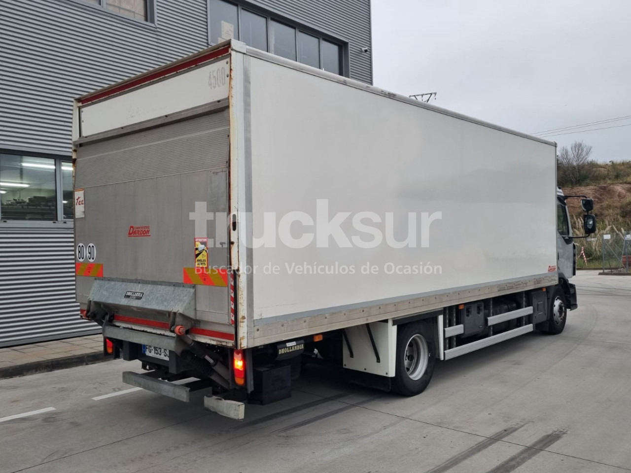 RENAULT D14.240 - Box truck: picture 4 RENAULT D14.240 - Box truck: picture 4
