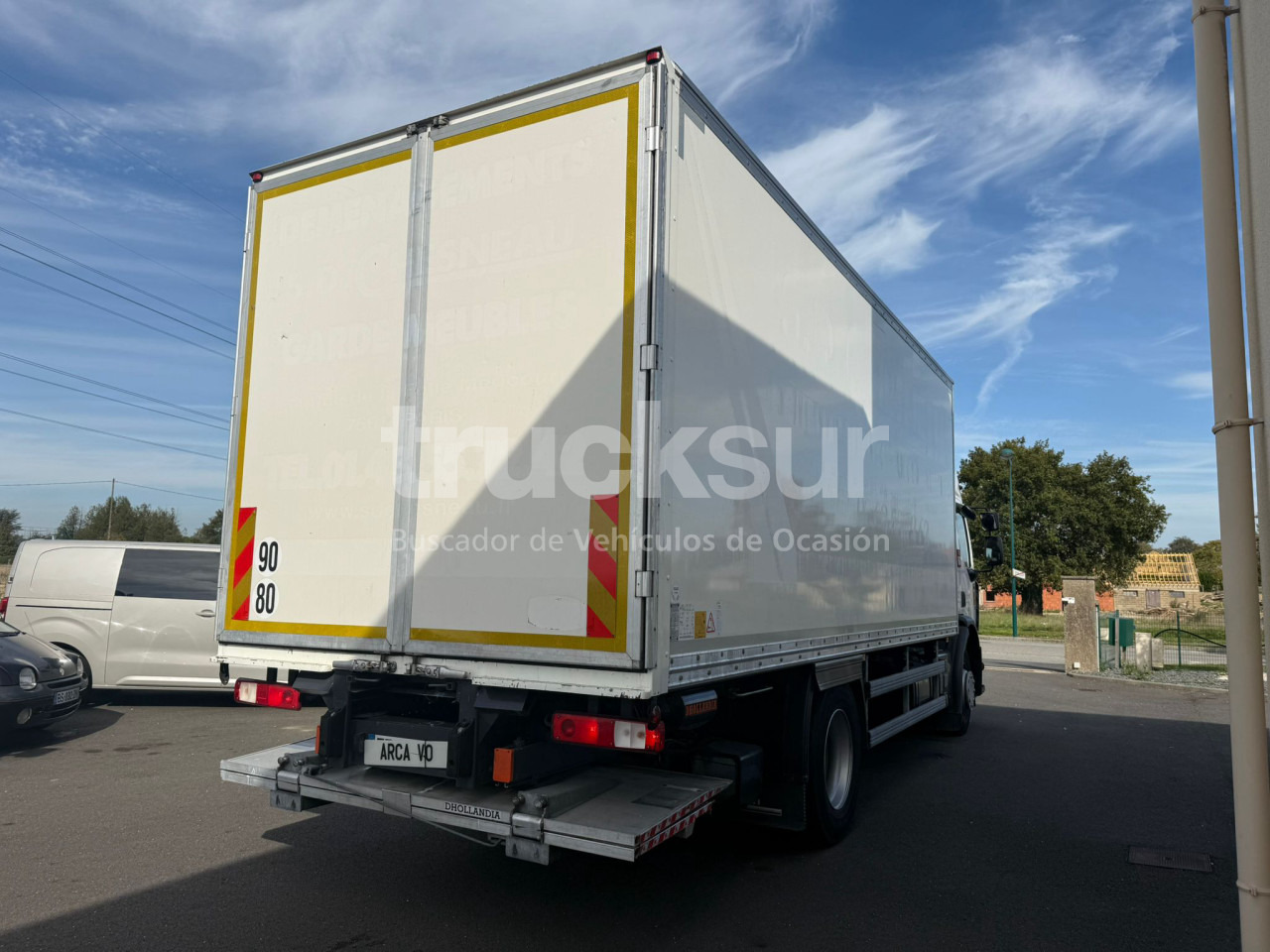 RENAULT D320.18 - Box truck: picture 4 RENAULT D320.18 - Box truck: picture 4