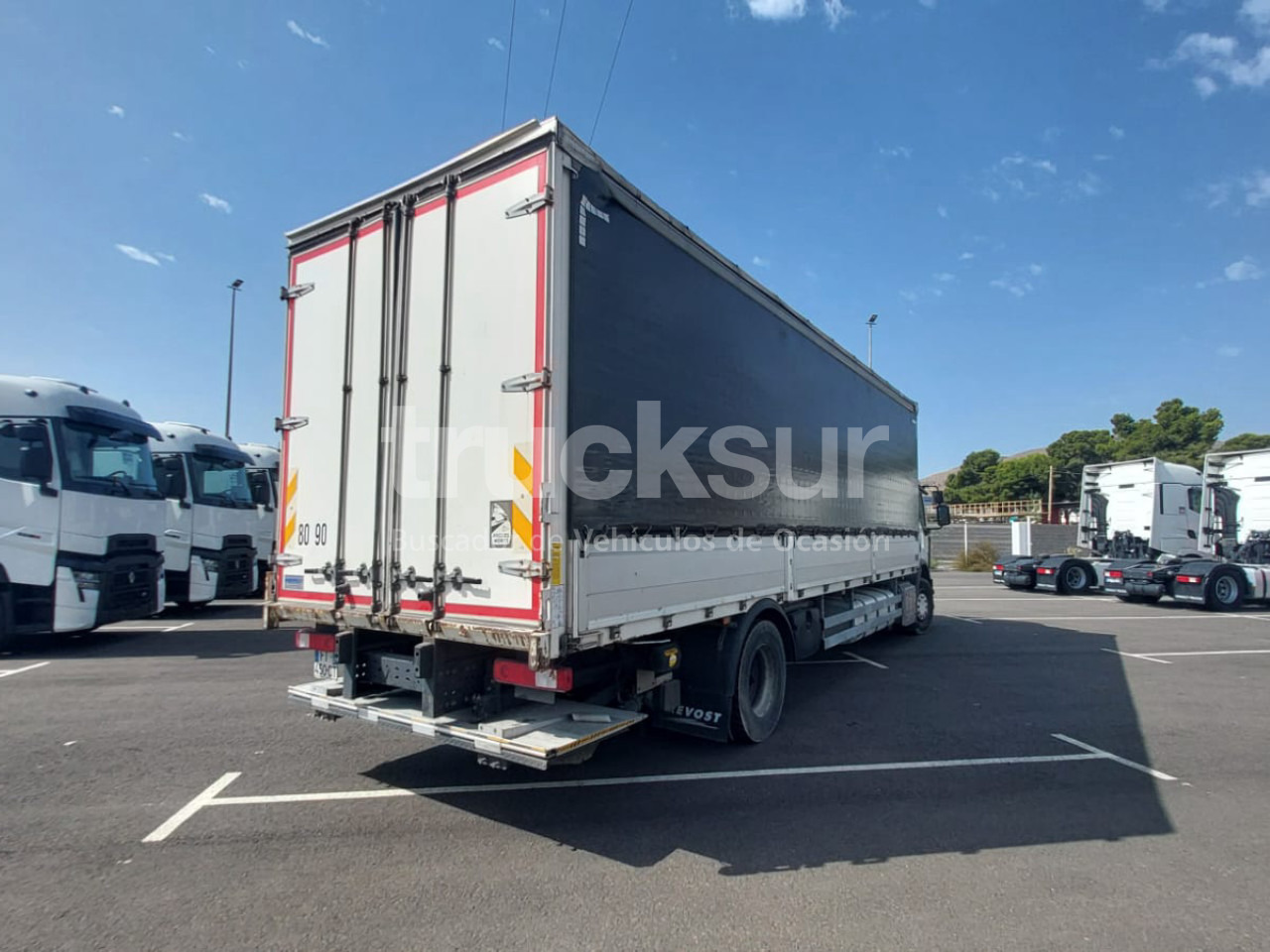 RENAULT D380.18 - Curtainsider truck: picture 3 RENAULT D380.18 - Curtainsider truck: picture 3