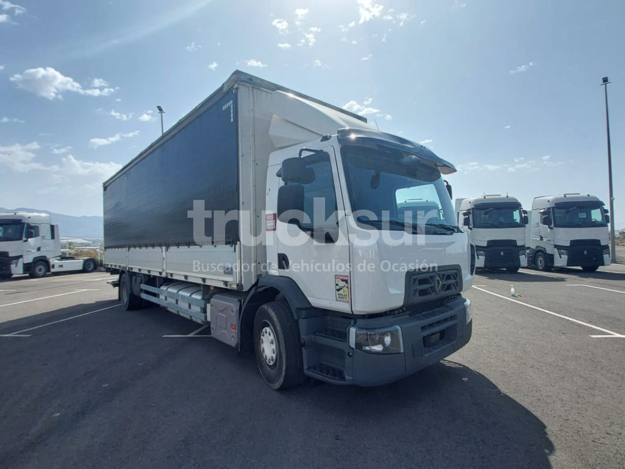 RENAULT D380.18 - Curtainsider truck: picture 2 RENAULT D380.18 - Curtainsider truck: picture 2