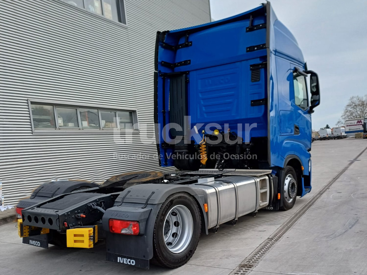 IVECO S-WAY AS440S46T/P - Tractor unit: picture 3 IVECO S-WAY AS440S46T/P - Tractor unit: picture 3