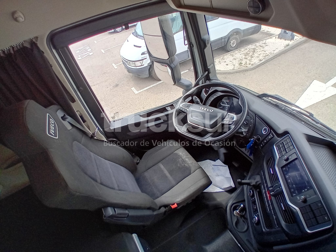 Tractor unit IVECO S-WAY AS440S51T/P: picture 17