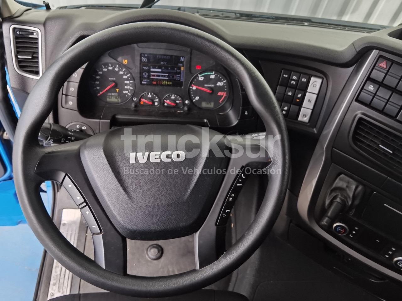 Tractor unit IVECO STRALIS AS440S46T/P HI-WAY: picture 9