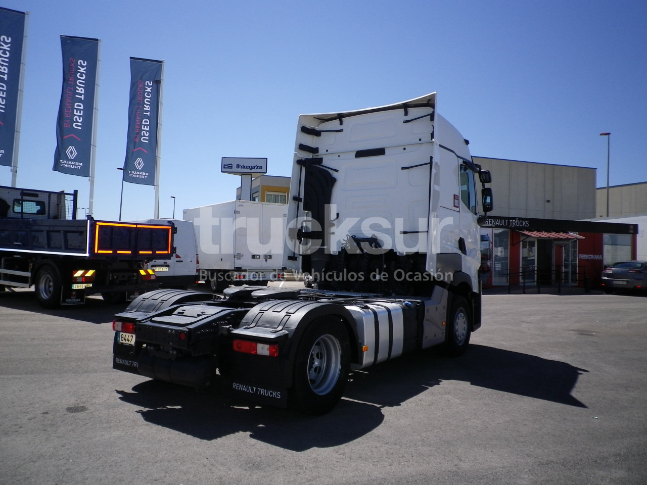 RENAULT T520 HIGH SLEEPER CAB - Tractor unit: picture 5 RENAULT T520 HIGH SLEEPER CAB - Tractor unit: picture 5
