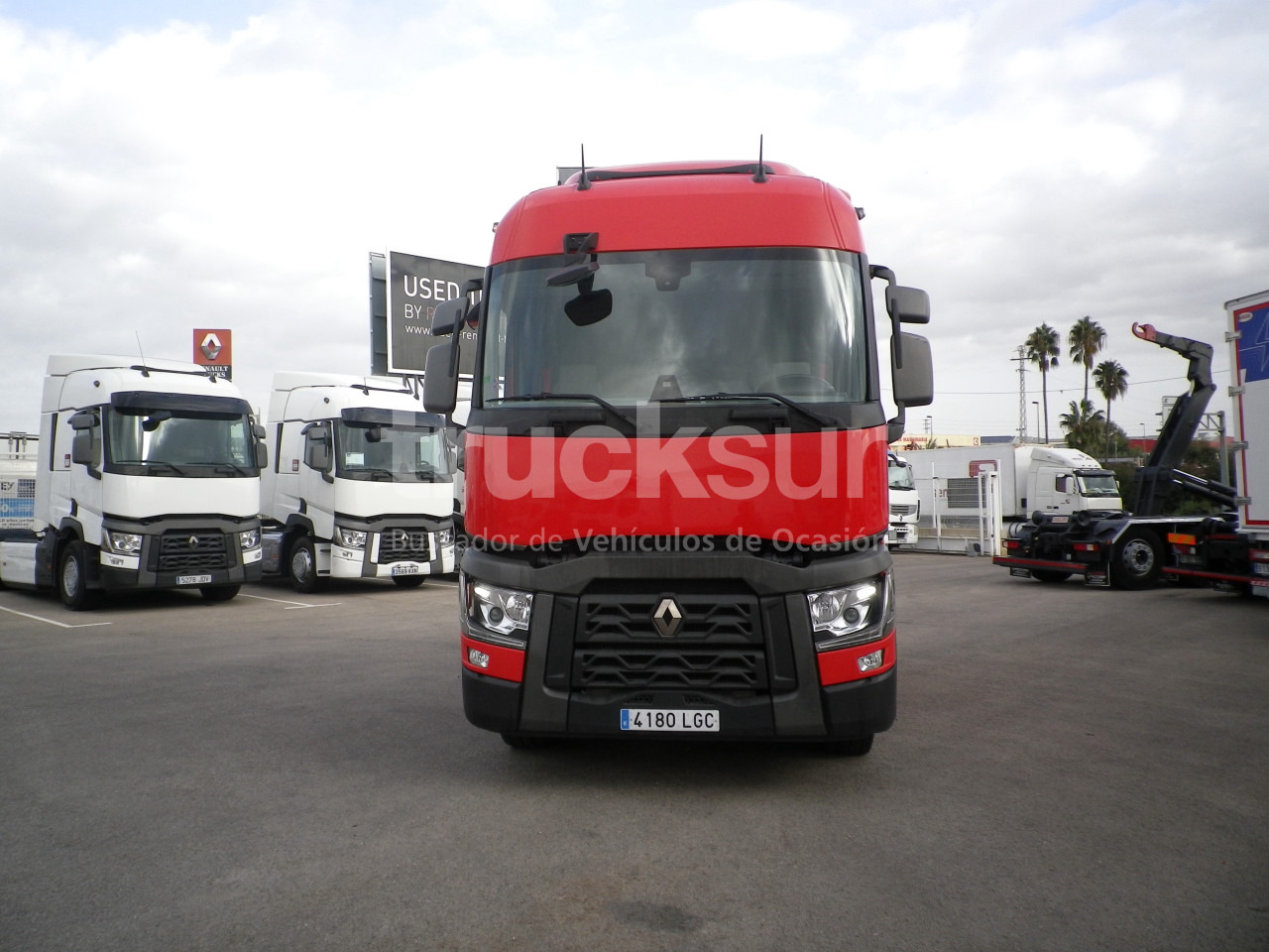 RENAULT T520 SLEEPER CAB - Tractor unit: picture 4 RENAULT T520 SLEEPER CAB - Tractor unit: picture 4