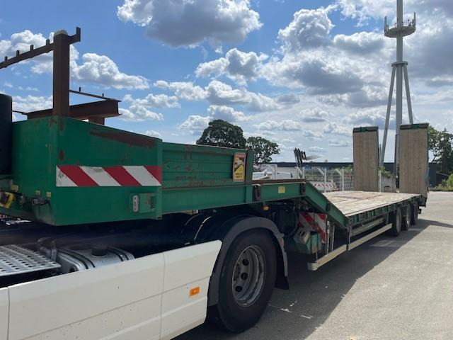 Actm  - Low loader semi-trailer: picture 1 Actm  - Low loader semi-trailer: picture 1